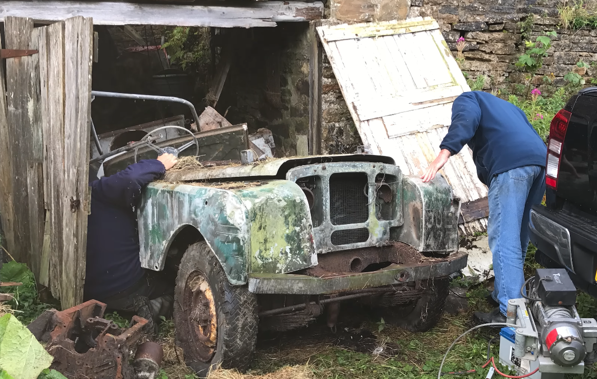 Ultimate Barn Find - First EVER Land Rover Restored